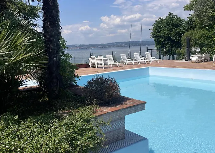 Sirmio Shore By Bookinggardalake