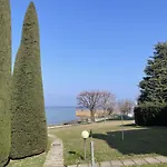 Sirmio Shore By Bookinggardalake Apartament Sirmione