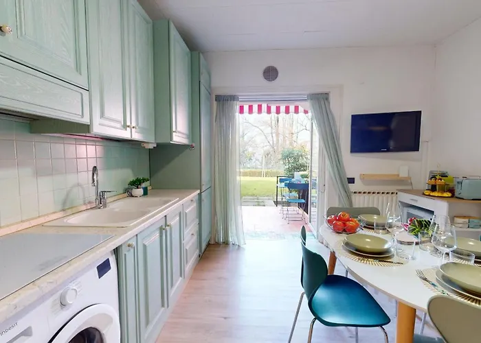 Sirmio Shore By Bookinggardalake * Sirmione